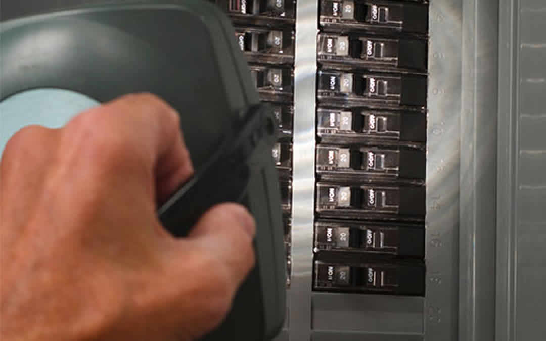 electrical-maintenance-panel-repair