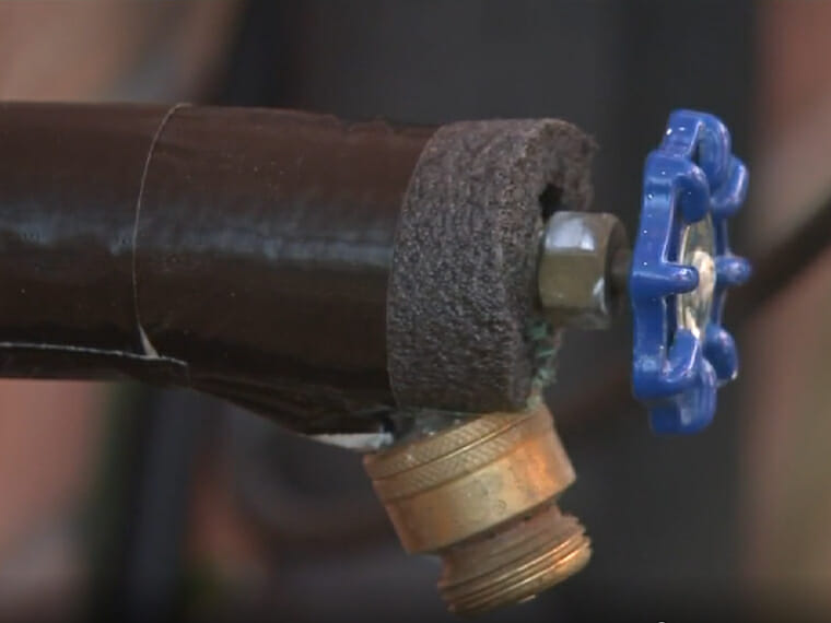 How to Keep Your Pipes From Freezing